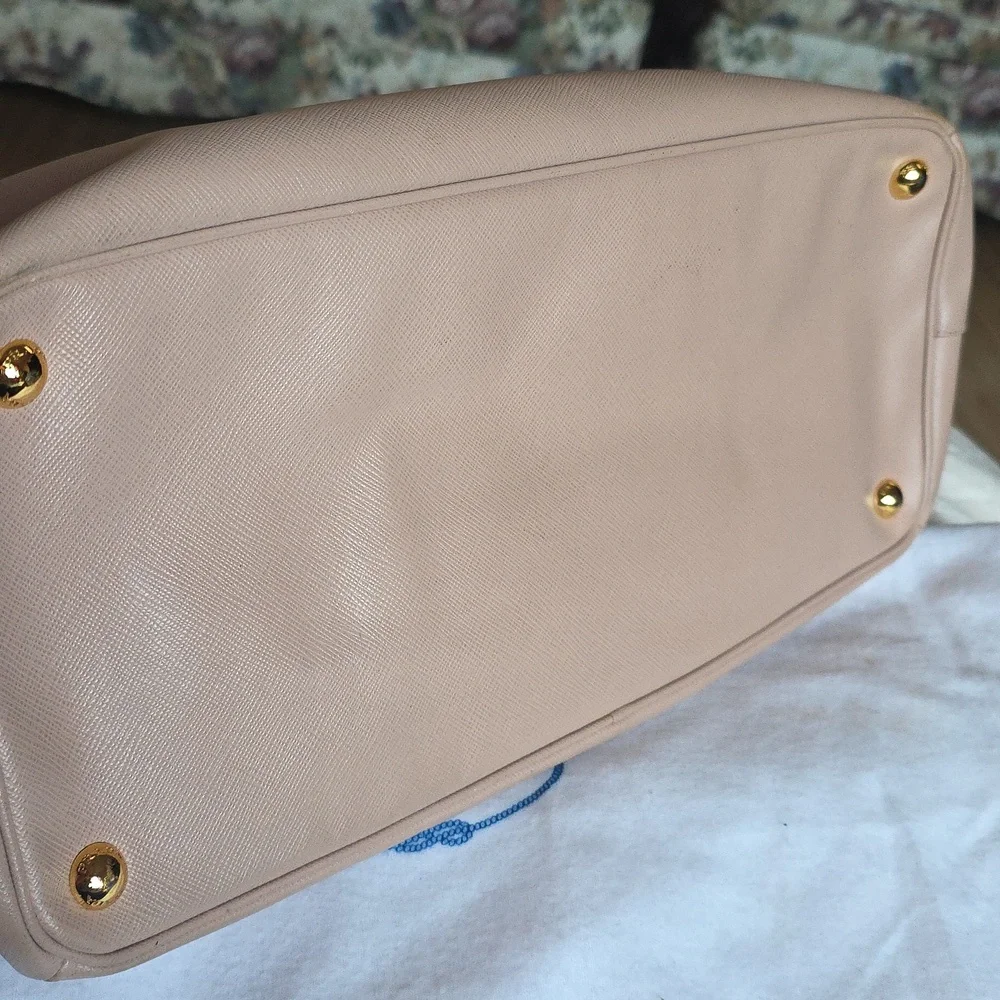 Prada Women's Tan Leather Tote Bag - Picture 5 of 16